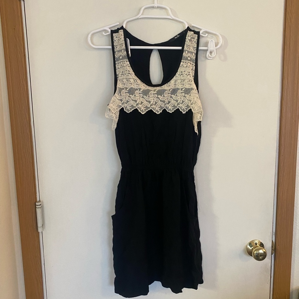 Papaya little black dress with lace detail medium